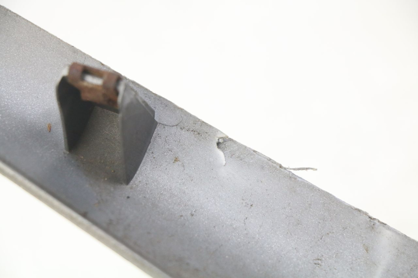 photo de FLANC LATERAL AVANT GAUCHE YAMAHA XMAX X-MAX 125 (2006 - 2009) - Détail de la pièce