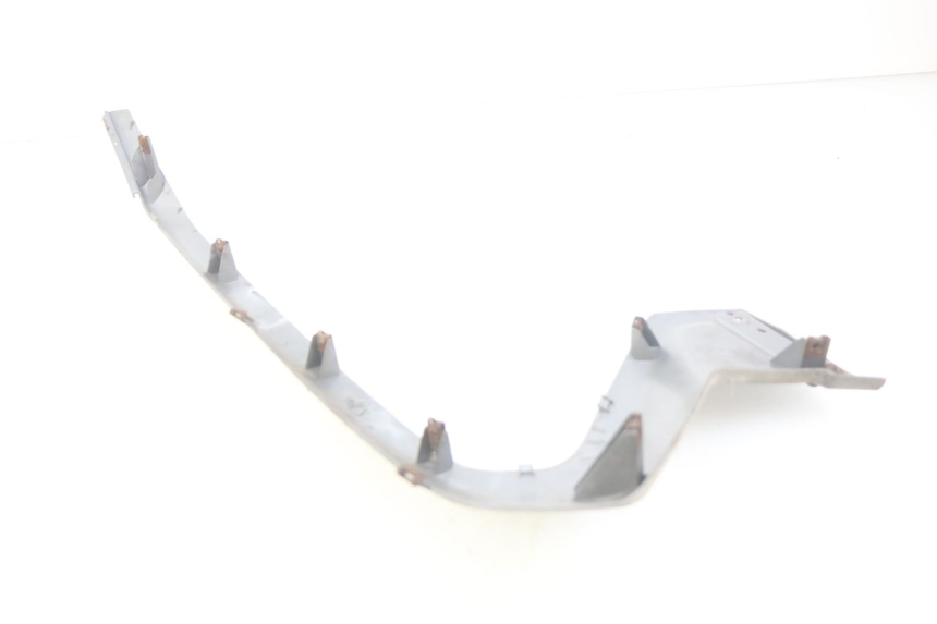 photo de FLANC LATERAL AVANT GAUCHE YAMAHA XMAX X-MAX 125 (2006 - 2009) - Zoom état d’usage