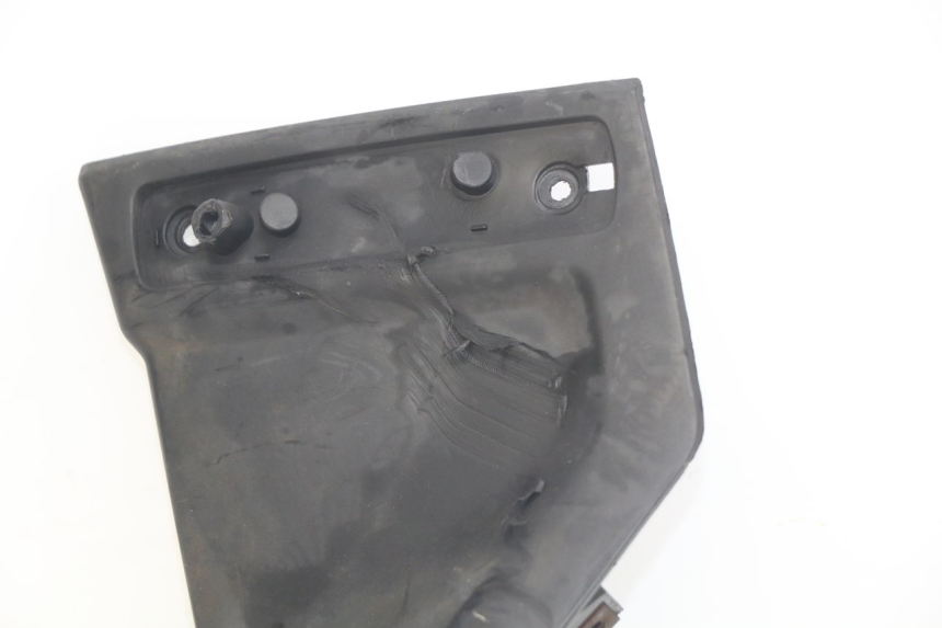 photo de FLANC LATERAL AVANT GAUCHE YAMAHA X-MAX XMAX 250 (2006 - 2009) - Marquages et références