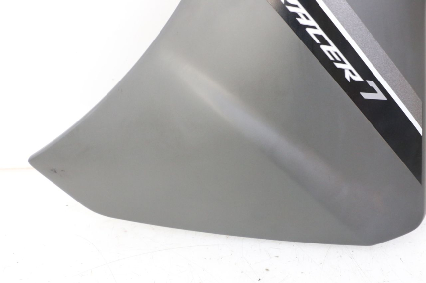 photo de FLANC LATERAL AVANT GAUCHE YAMAHA TRACER 7 700 (2020 - 2024) - Pièce contrôlée