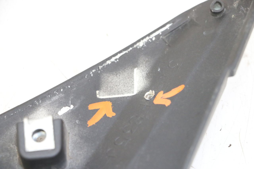 photo de FLANC LATERAL AVANT GAUCHE YAMAHA X-MAX XMAX ABS 250 (2010 - 2014) - Détail de la pièce
