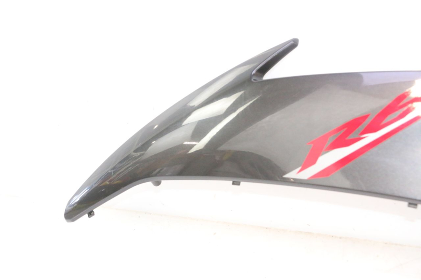 photo de FLANC LATERAL AVANT GAUCHE YAMAHA YZF R6 600 (2008 - 2009) - Gros plan technique