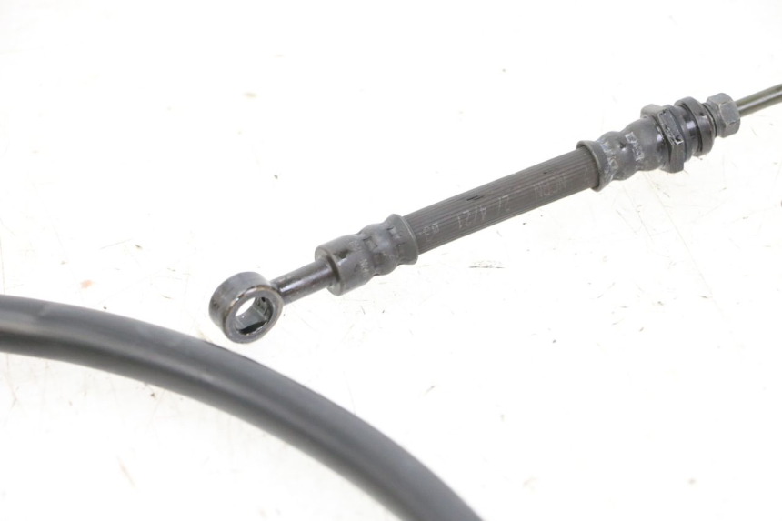 photo de FLEXIBLE FREIN AVANT YAMAHA TRACER 7 700 (2020 - 2024) - Points de fixation