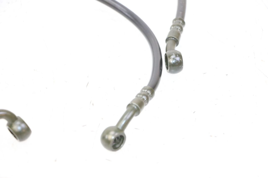 photo de FLEXIBLE FREIN AVANT ET ARRIÈRE APOLLO RFZ 125 - Points de fixation