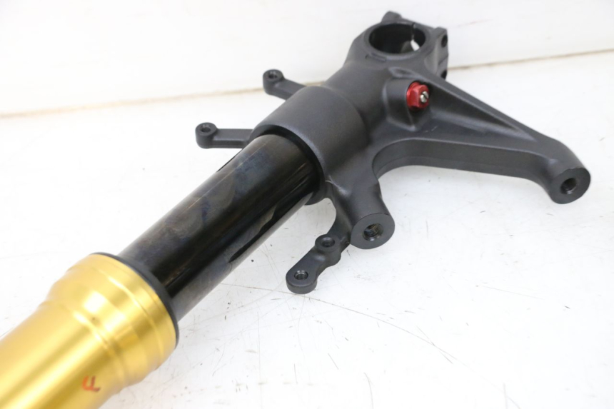 photo de FOURCHE SUZUKI GSXR GSX-R 1000 (2003 - 2004) - Zoom état d’usage