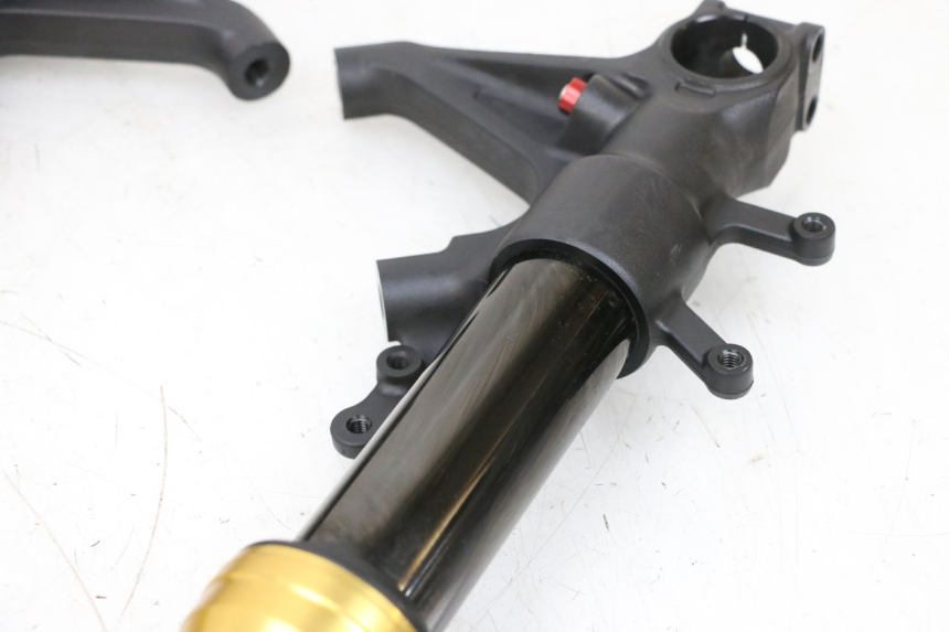 photo de FOURCHE SUZUKI GSXR GSX-R 1000 (2003 - 2004) - Autre angle de vue