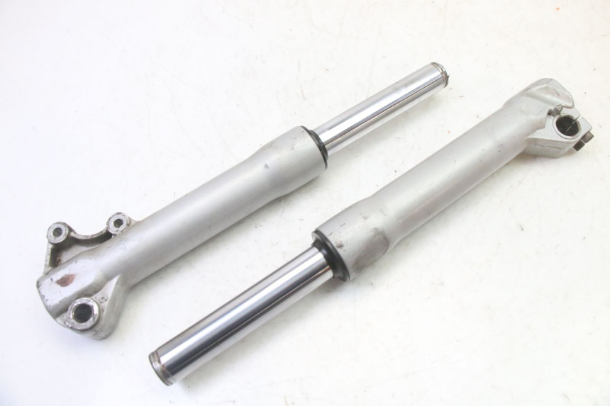 photo de FOURCHE PIAGGIO LIBERTY 4T 50 (2009 - 2015) - État de surface