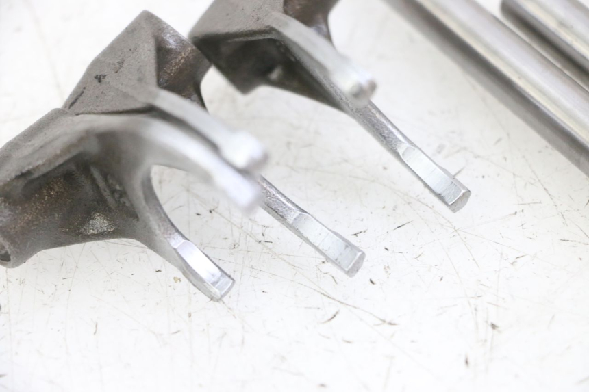 photo de FOURCHETTE BOITE KAWASAKI KX F KXF 450 (2009 - 2011) - Détail de la pièce