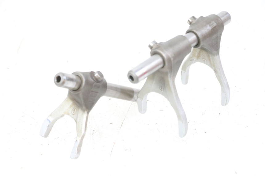 photo de FOURCHETTE BOITE YAMAHA FZS FAZER 600 (2001 - 2003) - Zoom état d’usage