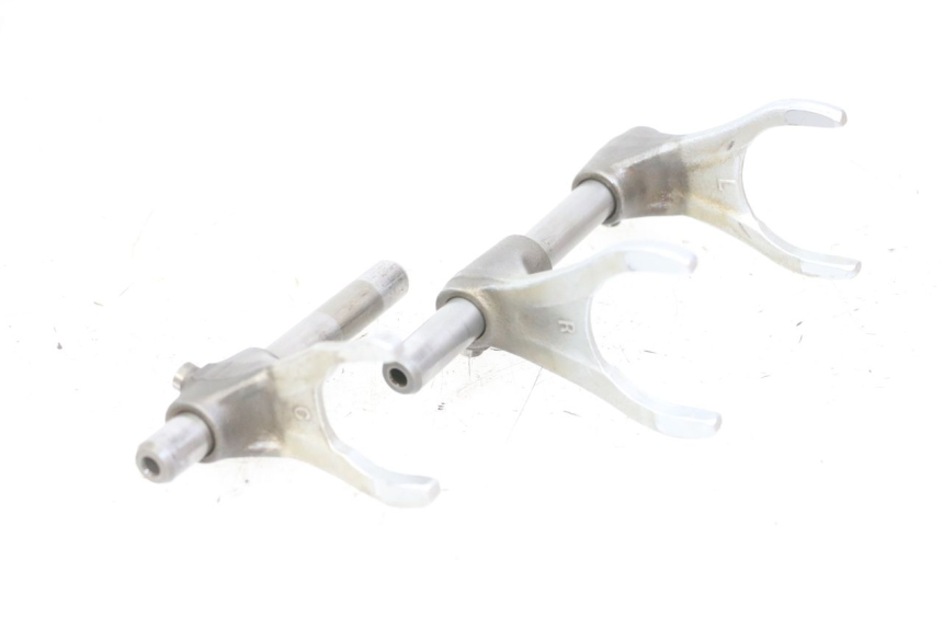 photo de FOURCHETTE BOITE YAMAHA FZS FAZER 600 (2001 - 2003) - Autre angle de vue