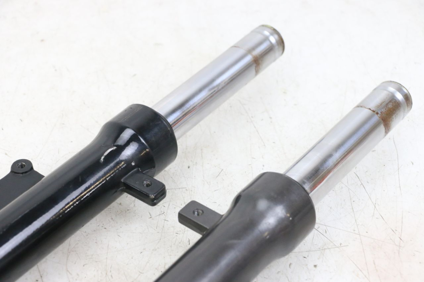 photo de FOURREAU FOURCHE KYMCO AGILITY 4T 50 (2018 - 2022) - Vue d’ensemble