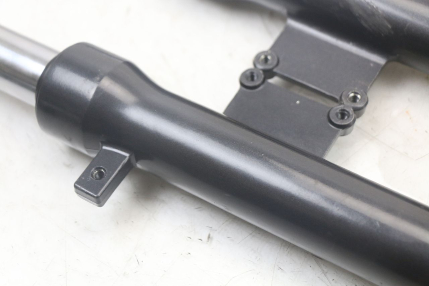 photo de FOURREAU FOURCHE KYMCO AGILITY 4T 50 (2018 - 2022) - Focus structure