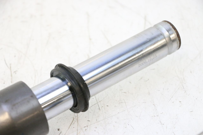 photo de Fork tube KYMCO AGILITY 4T 50 (2005 - 2018) - Zoom composants
