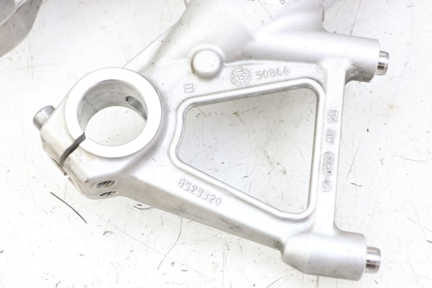 photo de FOURREAU FOURCHE BMW S RR ABS S1000RR 1000 (2015 - 2018) - Vue rapprochée