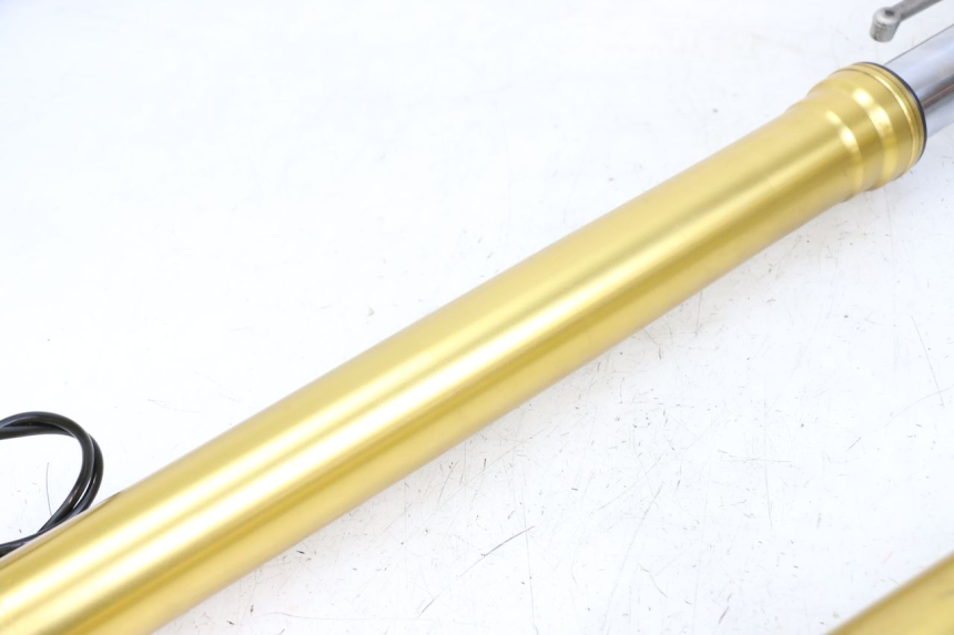 photo de FOURREAU FOURCHE BMW S RR ABS S1000RR 1000 (2015 - 2018) - Inspection visuelle