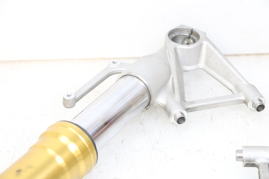 photo de FOURREAU FOURCHE BMW S RR ABS S1000RR 1000 (2015 - 2018) - Autre angle de vue