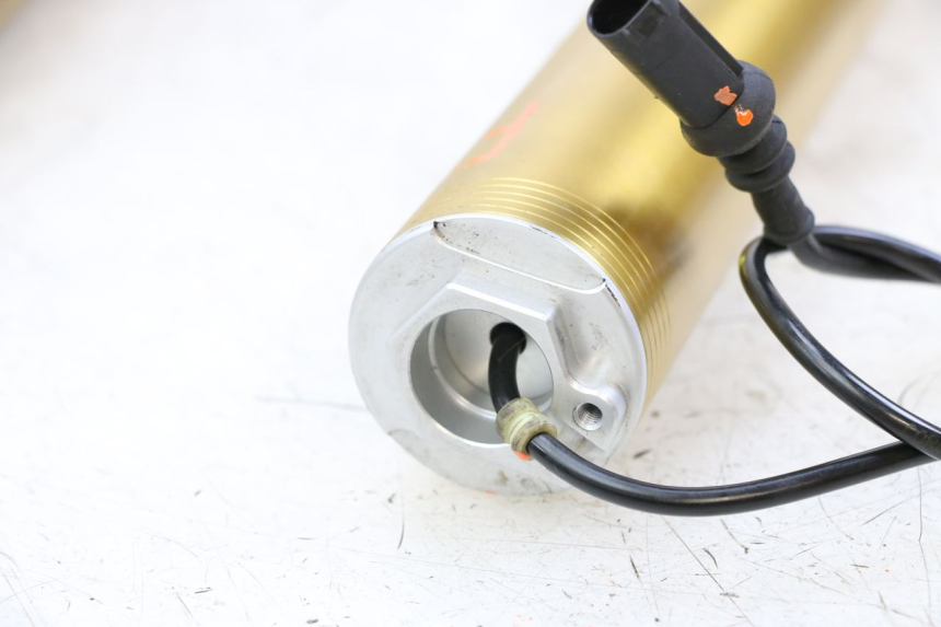 photo de FOURREAU FOURCHE BMW S RR ABS S1000RR 1000 (2015 - 2018) - Points de fixation