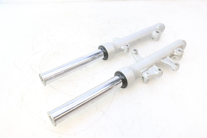 photo de FOURREAU FOURCHE SUZUKI BURGMAN 125 (2007 - 2014) - État de surface