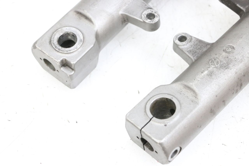 photo de FOURREAU FOURCHE SUZUKI BURGMAN EXECUTIVE ABS 650 (2006 - 2012) - Détails caractéristiques