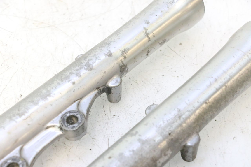 photo de FOURREAU FOURCHE HONDA CB TWO FIFTY 250 (1991 - 2002) - Zoom état d’usage