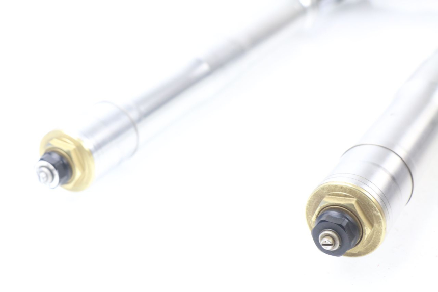 photo de FOURREAU FOURCHE HONDA CBR RR FIREBLADE 1000 (2006 - 2007) - Photo complémentaire