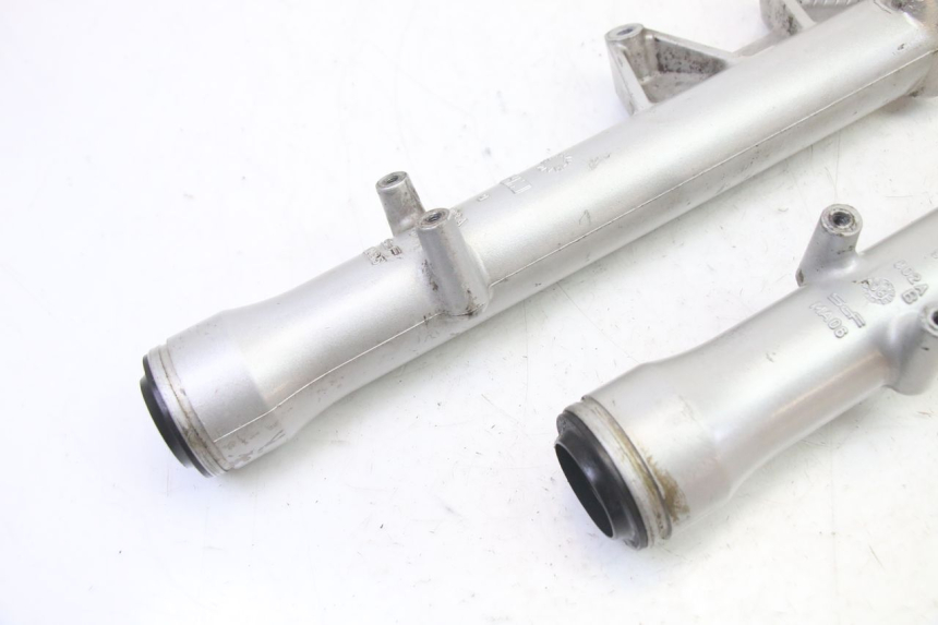 photo de FOURREAU FOURCHE APRILIA CLASSIC 125 (1995 - 2001) - Gros plan technique