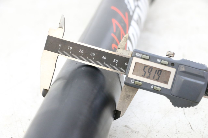 photo de FOURREAU FOURCHE HONDA CRF R 250 (2020 - 2021) - Zoom état d’usage