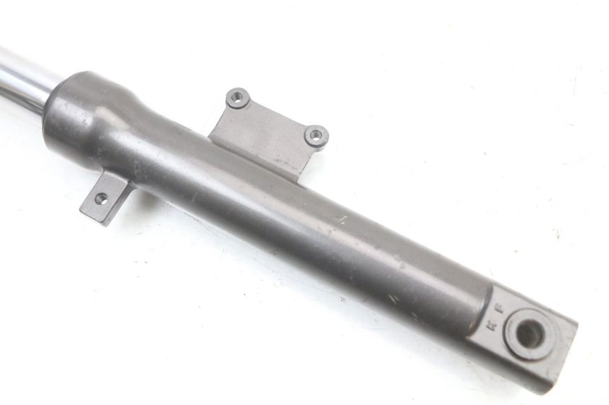 photo de FOURREAU FOURCHE DROIT KYMCO AGILITY 4T 50 (2005 - 2018) - Zoom état d’usage