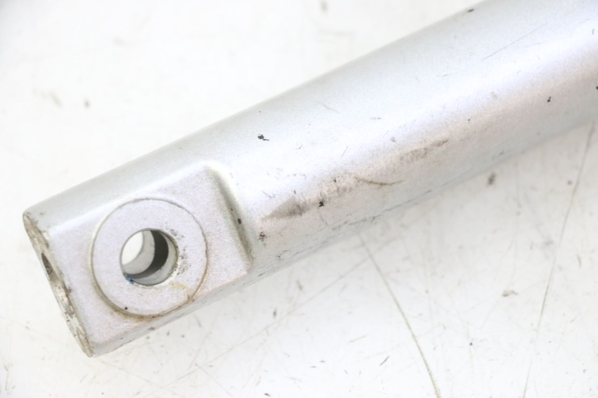 photo de FOURREAU FOURCHE DROIT PEUGEOT KISBEE 4T 50 (2018 - 2022) - Marquages et références