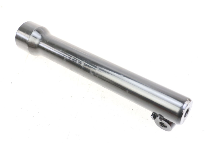 photo de FOURREAU FOURCHE DROIT PEUGEOT TWEET 4T 50 (2023 - 2025) - Autre angle de vue