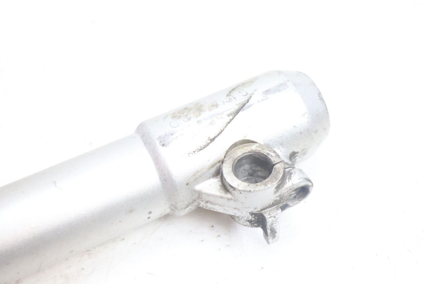 photo de FOURREAU FOURCHE DROIT PEUGEOT SATELIS 125 (2006 - 2009) - Autre angle de vue