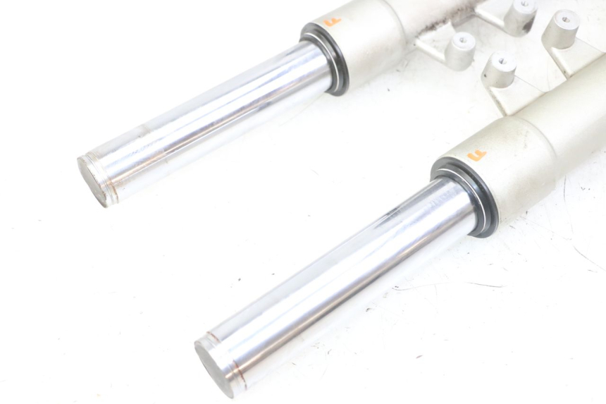 photo de FOURREAU FOURCHE PEUGEOT ELYSTAR 125 (2002 - 2007) - Détails caractéristiques