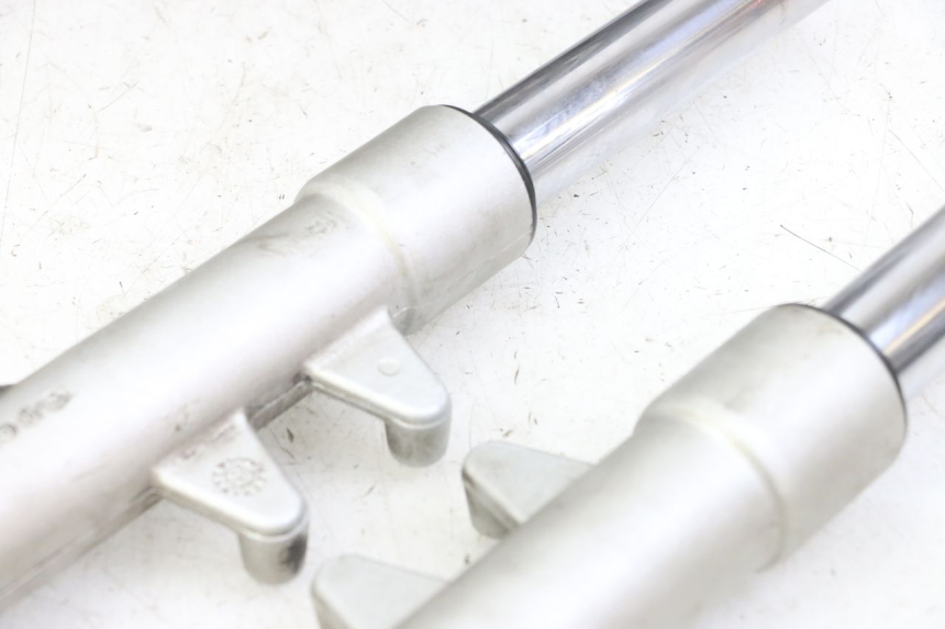 photo de FOURREAU FOURCHE PEUGEOT ELYSTAR 125 (2002 - 2007) - État de surface