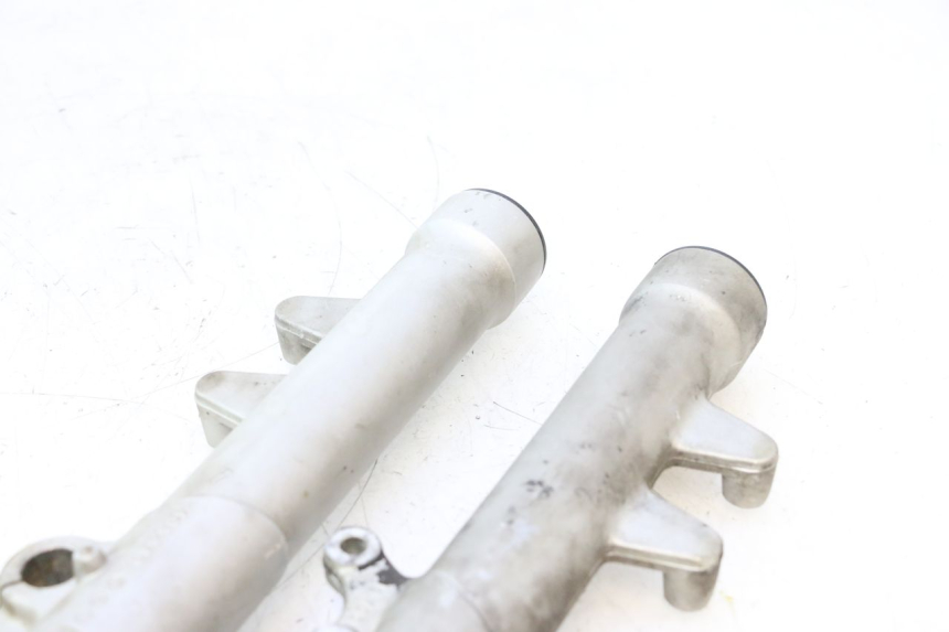 photo de FOURREAU FOURCHE PEUGEOT ELYSTAR 50 (2002 - 2014) - Points de fixation