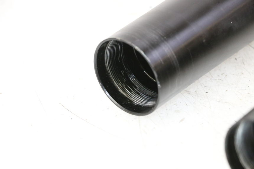 photo de FOURREAU FOURCHE APRILIA ETX 125 (1998 - 2002) - Gros plan technique