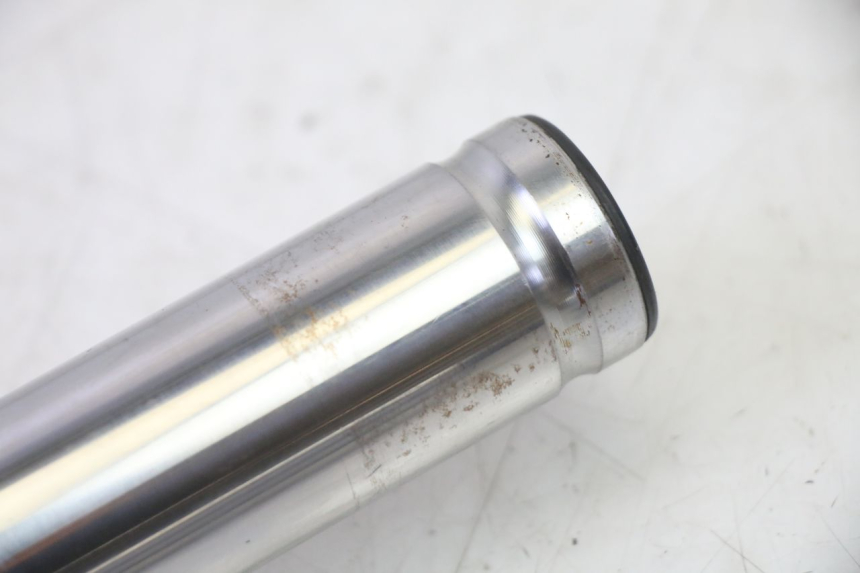 photo de FOURREAU FOURCHE HONDA FES S-WING SWING ABS 125 (2007 - 2015) - État de surface