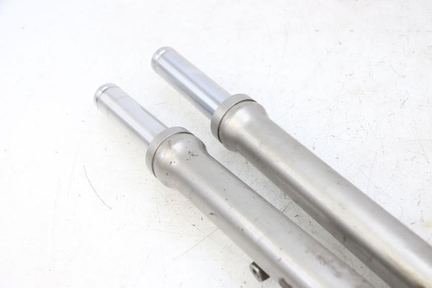 photo de FOURREAU FOURCHE SYM FIDDLE 2 S 125 (2012 - 2014) - Autre angle de vue