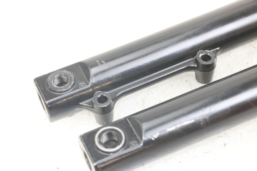 photo de FOURREAU FOURCHE SYM FIDDLE 3 III 125 (2014 - 2020) - Marquages et références