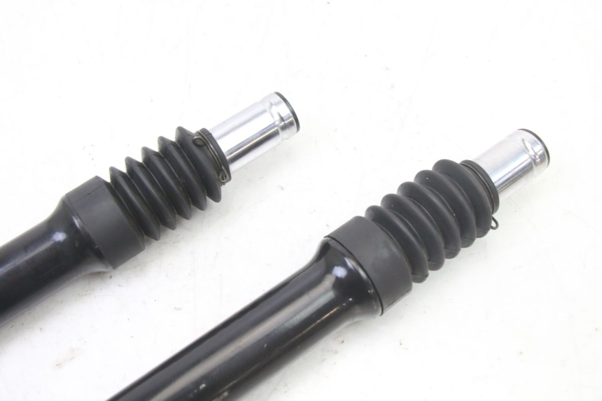 photo de FOURREAU FOURCHE SYM FIDDLE 3 III 125 (2014 - 2020) - Autre angle de vue