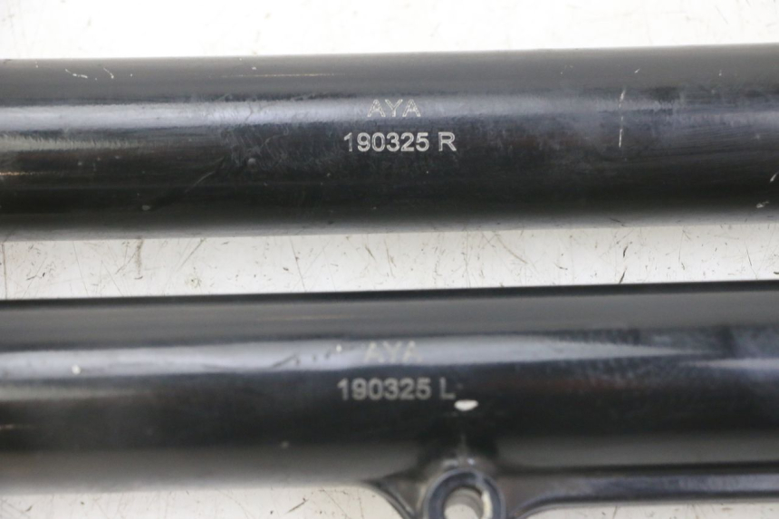 photo de FOURREAU FOURCHE SYM FIDDLE 3 III 50 (2014 - 2020) - Zoom état d’usage