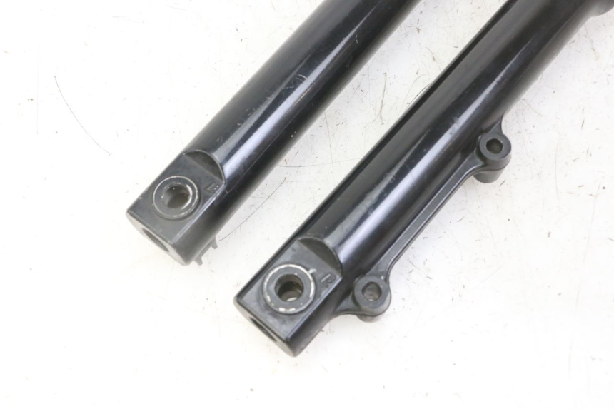 photo de FOURREAU FOURCHE SYM FIDDLE 3 III 50 (2014 - 2020) - Marquages et références