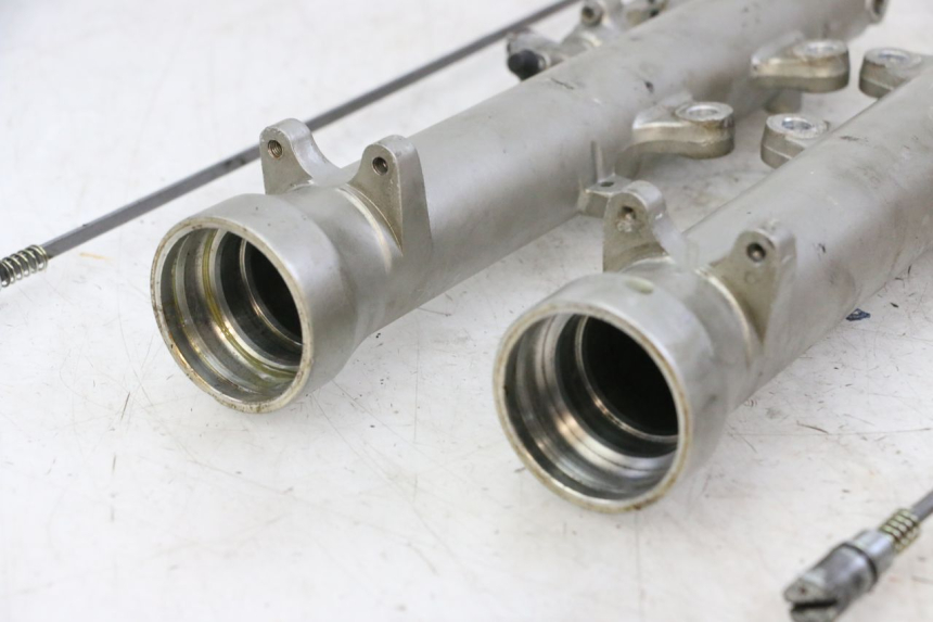 photo de FOURREAU FOURCHE YAMAHA FJ 36Y 1100 (1984 - 1985) - Zoom composants