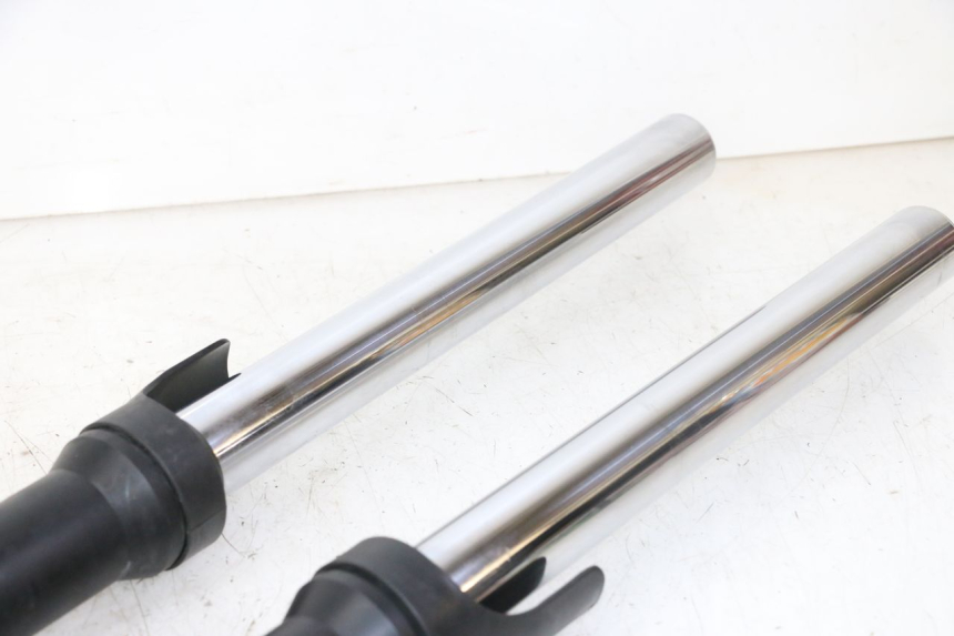 photo de FOURREAU FOURCHE YAMAHA FZ6 FAZER S2 600 (2007 - 2011) - Pièce contrôlée