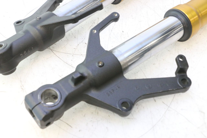 photo de FOURREAU FOURCHE YAMAHA FZ8 800 (2010 - 2016) - Détails caractéristiques