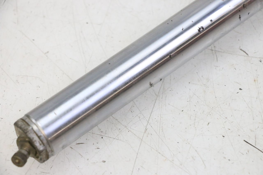 photo de FOURREAU FOURCHE GAUCHE HONDA MTX TC02 125 (1987 - 1989) - Points de fixation