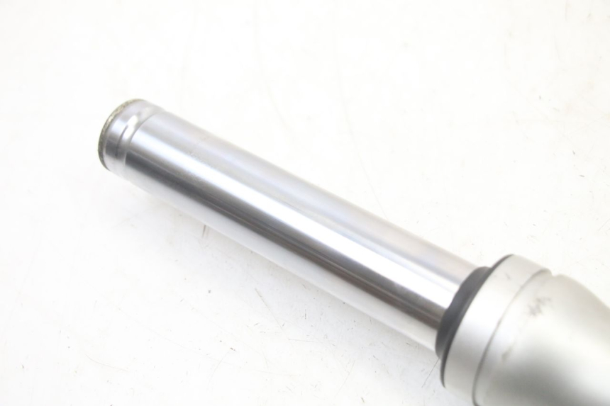 photo de FOURREAU FOURCHE GAUCHE KYMCO GRAND DINK 125 (2008 - 2014) - État de surface