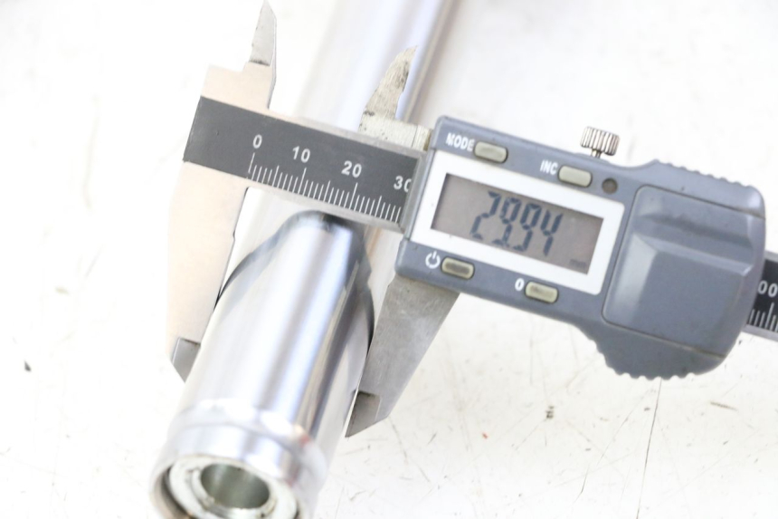 photo de FOURREAU FOURCHE GAUCHE PEUGEOT TWEET 4T 50 (2023 - 2025) - Détail de la pièce