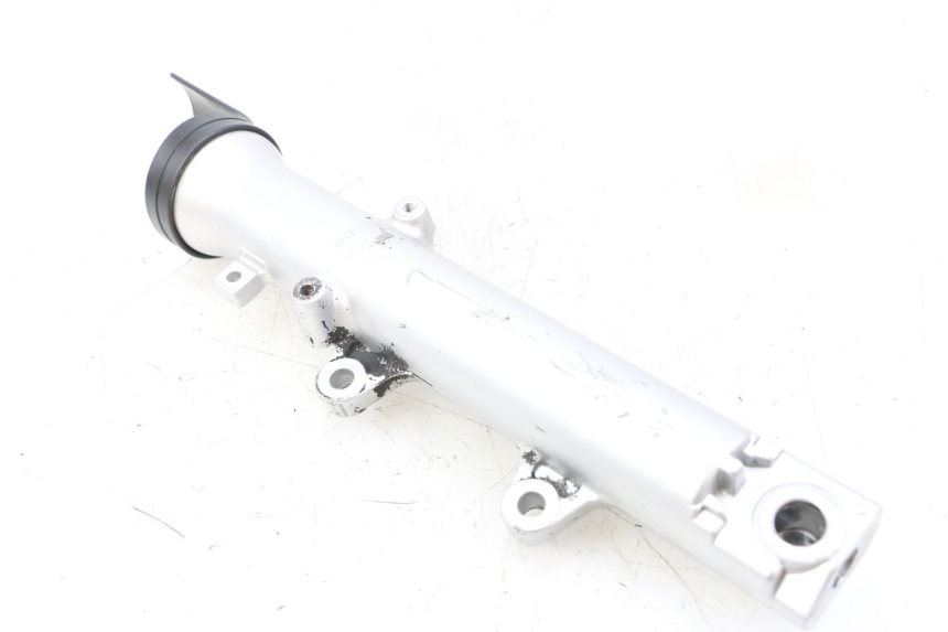 photo de FOURREAU FOURCHE GAUCHE YAMAHA FZS FAZER 600 (2001 - 2003) - Détail de la pièce