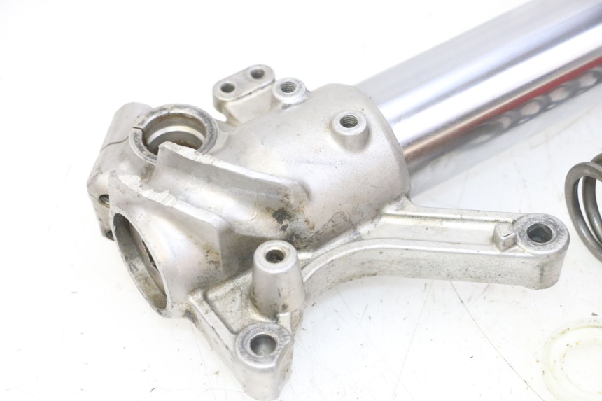 photo de FOURREAU FOURCHE GAUCHE YAMAHA YZ 125 (1998 - 2005) - Photo complémentaire