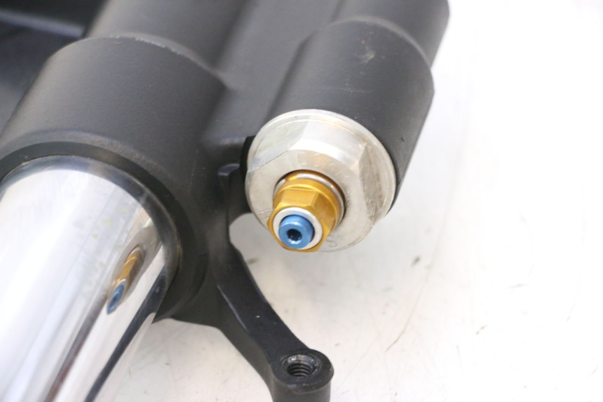 photo de FOURREAU FOURCHE GAUCHE YAMAHA YZF R6 600 (2008 - 2009) - Pièce contrôlée